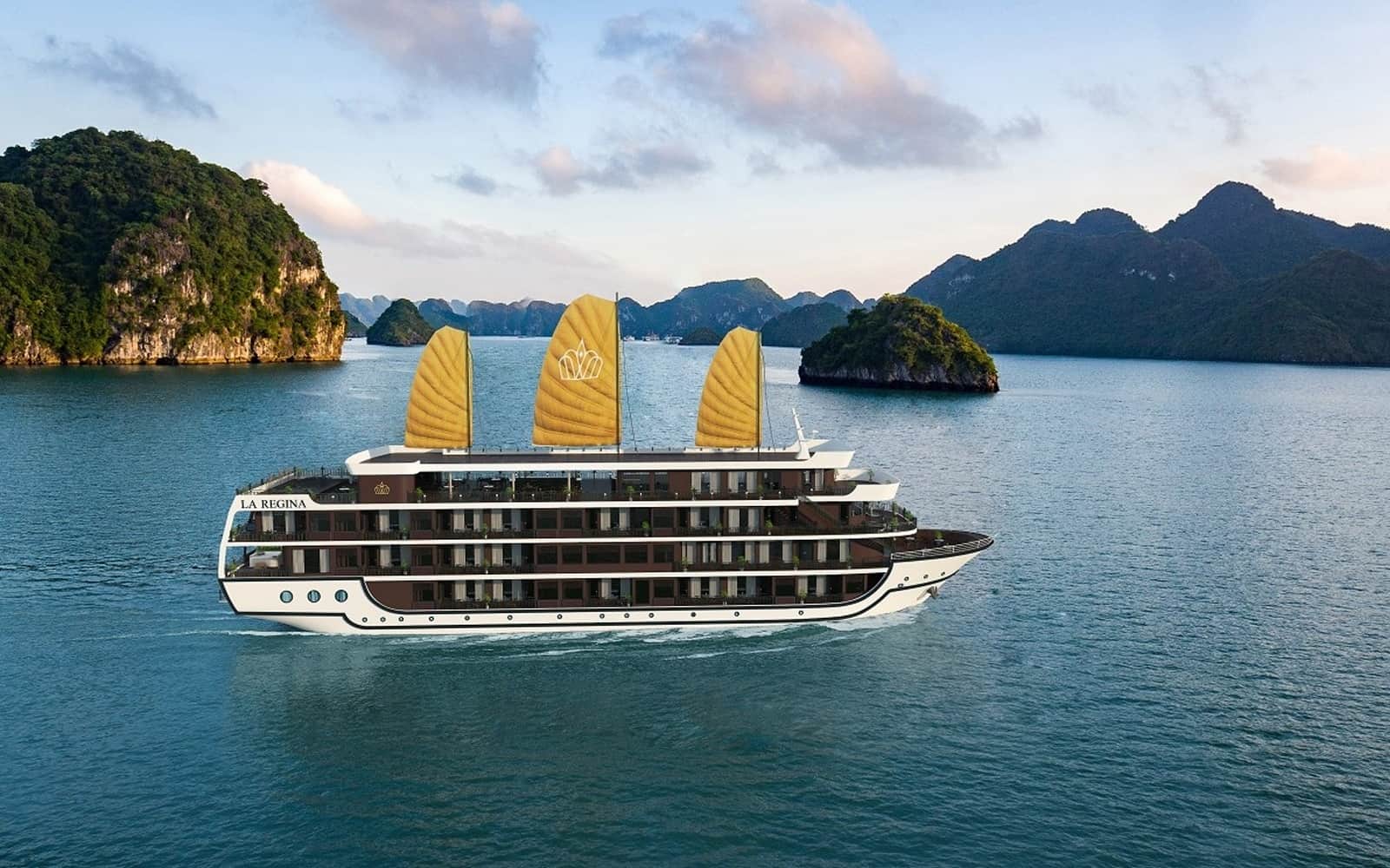 La Regina Grand Cruise: Elegant and Luxurious vessel in Lan Ha Bay