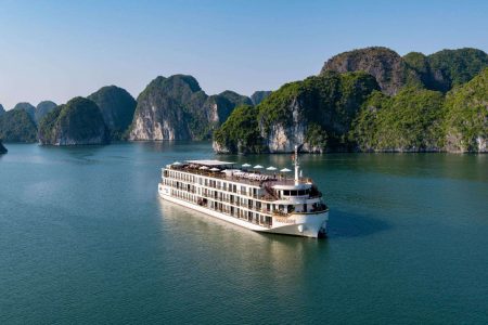 Indochina Sails: Ultra Class Cruise in Halong Bay