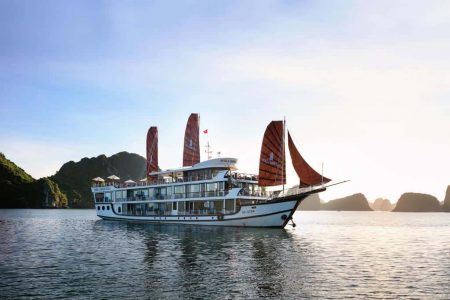 Best 2-day Lan Ha Bay Cruise Tour with Maya…