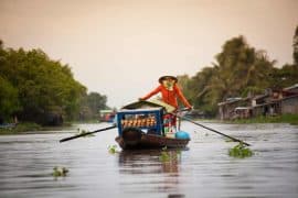 5 Famous Vietnam Floating Markets: Southern Vietnam's Charming Beauty