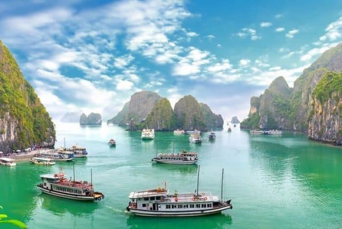 Halong Bay Day Trip Or Overnight: Which One Is…