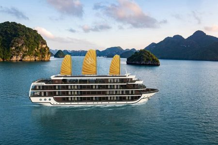 La Regina Grand Cruise: Elegant and Luxurious vessel in…